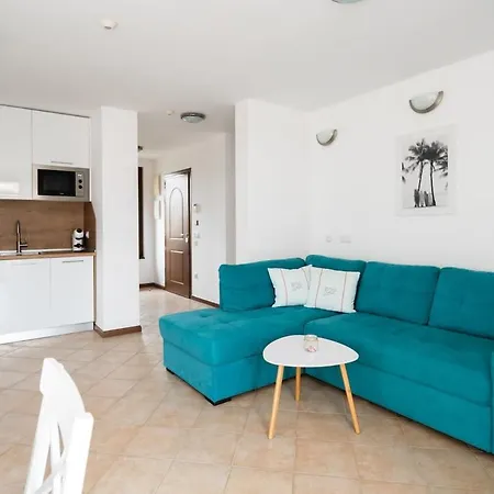 Sea Breeze Apartment, Oasis Resort, Apartment Lozenets
