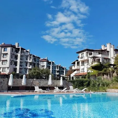 Sea Breeze Apartment, Oasis Resort, * Lozenets