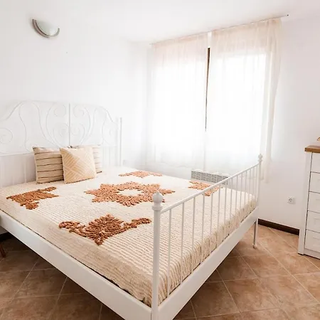 Sea Breeze Apartment, Oasis Resort, * Lozenets