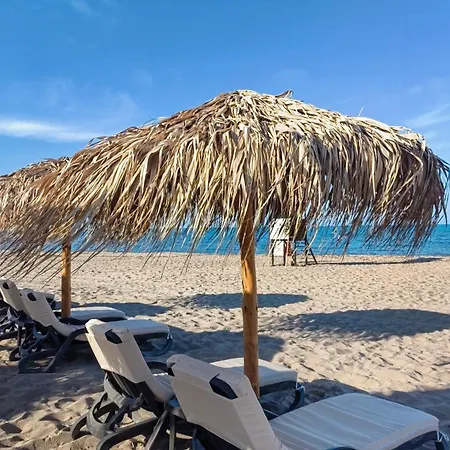 Sea Breeze Apartment, Oasis Resort, Lozenets
